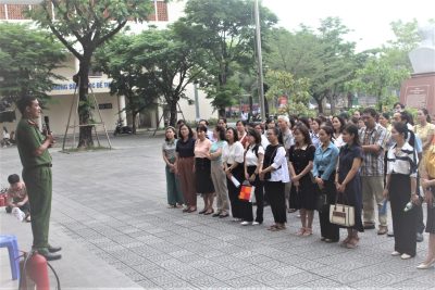 Trường THCS và THPT Nguyễn Khuyến tổ chức huấn luyện và diễn tập nghiệp vụ phòng cháy, chữa cháy/cứu nạn, cứu hộ năm 2023