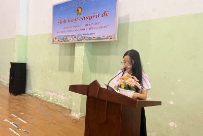 Sinh hoạt chuyên đề “Mỗi tuần một câu chuyện đẹp, một tấm gương sáng, một cuốn sách hay”